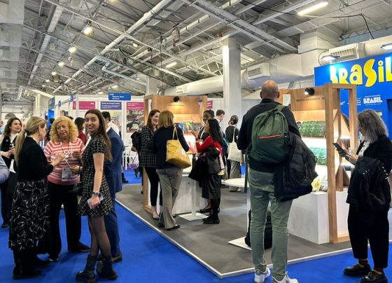 Imagem do estande Brasil na Feira de Londres 2024 | © CBL