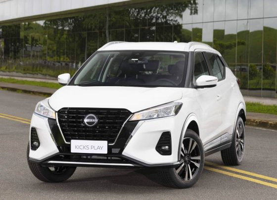 Nissan Kicks Play