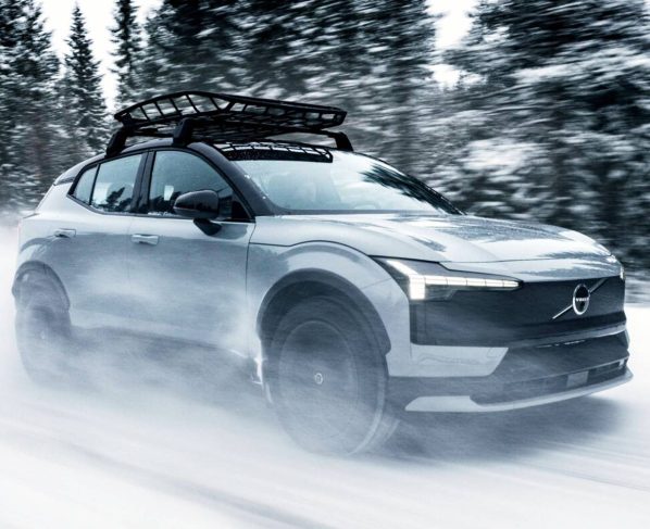 Volvo EX30