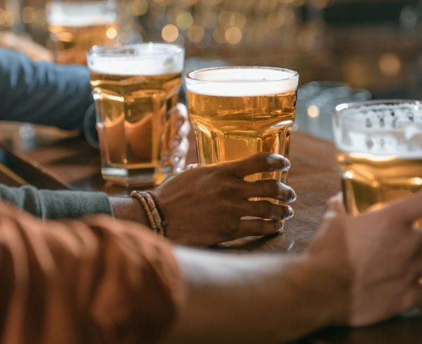 Isso é o que acontece com seu corpo após um mês sem beber