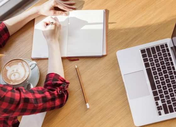 Regras para carregar laptops em voos de Brasília