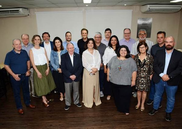Nova diretoria da chapa 'O livro nos une' tomou posse na quinta feira (27) | © Divulgação
