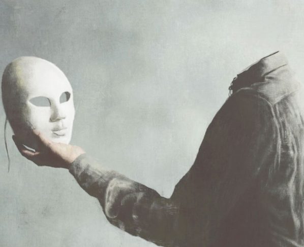 Juiz com dupla identidade é descoberto após 40 anos