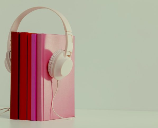 Audiolivros tem crescimento acelerado no quarto trimestre de 2024 | © Divulgação