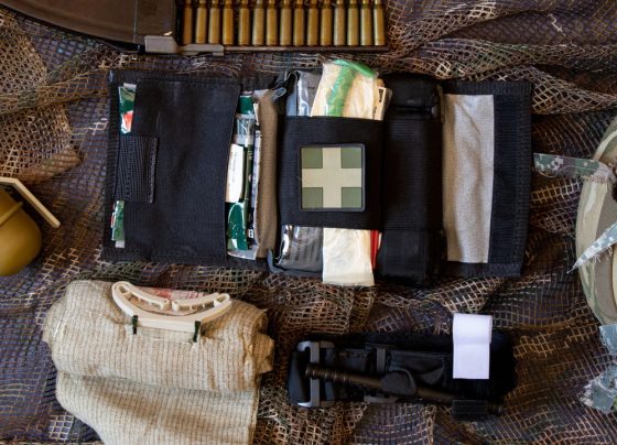 Polícia descobre 'Bunker do Crime' com armas e quilos de drogas