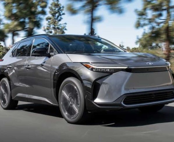 Em 2024, foram 140 mil EVs vendidos