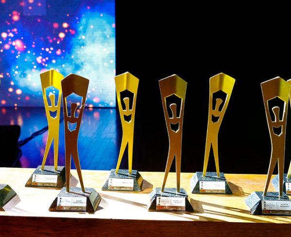 Troféu do Prêmio Candango de Literatura, desenvolvido pelo artista plástico e ilustrador André Cerino | © Arquivo Instituto Casa de Autores