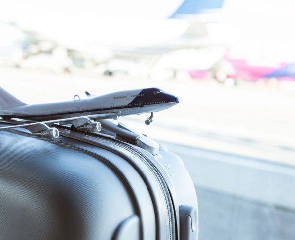 8 dicas de como organizar mala de mão para viajar de avião