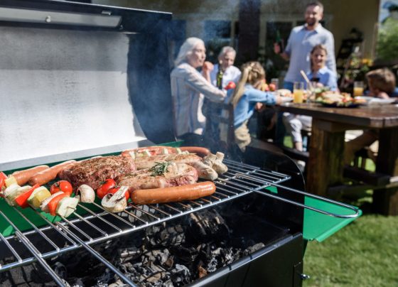 Como organizar um churrasco temático para surpreender os convidados