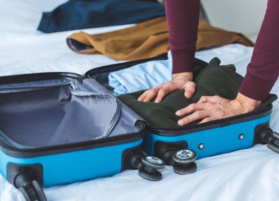 Dicas práticas para montar sua mala de viagem de forma otimizada