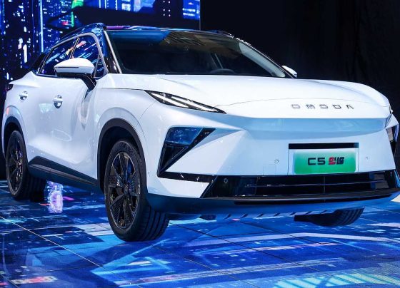 Omoda C7
