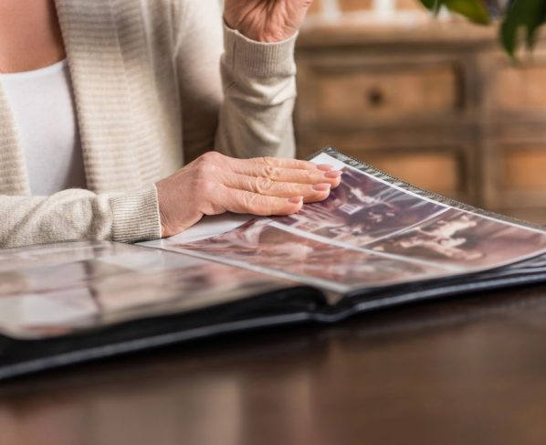 Como a mente cria memórias falsas com tanta convicção?