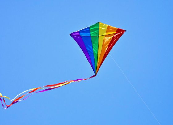 Linha de pipa causa incidente ao enroscar em avião no Aeroporto de Guarulhos