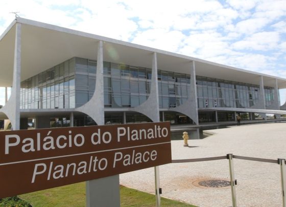Palácio do Planalto na Praça dos Três Poderes em Brasília