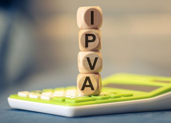 O que diz a lei sobre dirigir o carro com o IPVA atrasado?