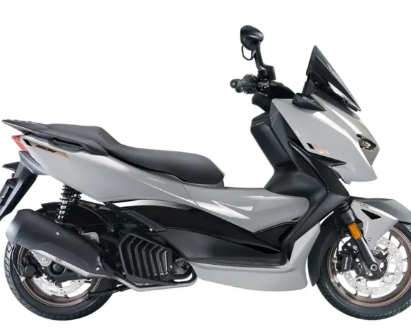 imagem scooter Zontes 125M