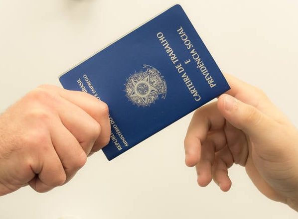 carteira de trabalho, emprego, IBGE