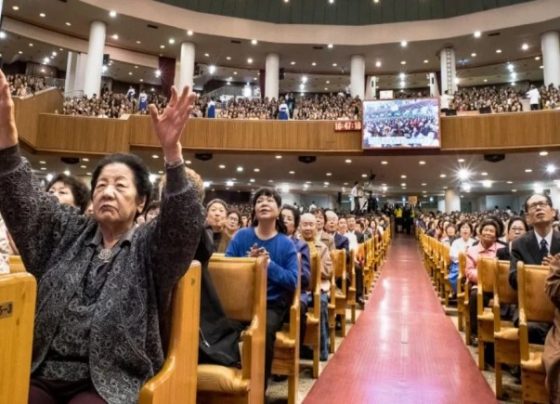 Evangélicos em igreja, na Coreia do Sul (Foto: Ilustrativa/Reprodução)