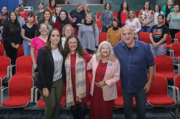 Secretaria de Cultura realiza café da manhã para servidoras