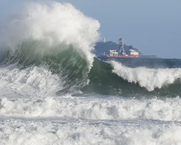 ondas altas praiasrj