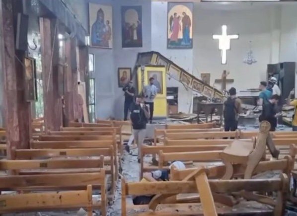 Igreja destruída na Síria (Foto: Captura de Tela/YouTUbe)