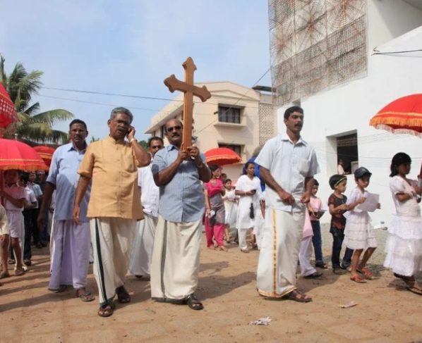 Cristãos na Índia (Foto: ICC)
