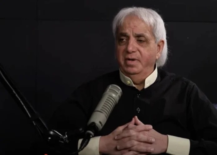 Benny Hinn durante entrevista com Stephen Strang, apresentador do The Strang Report. (Foto: YouTube/Captura de tela)