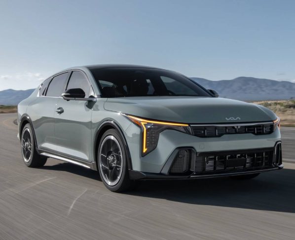 Kia K4