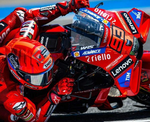 imagem marc márquez com a ducati motogp 2025