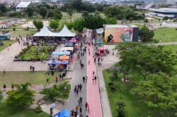 Max Feffer tem programação de aniversário e serviços essenciais seguem nos feriados