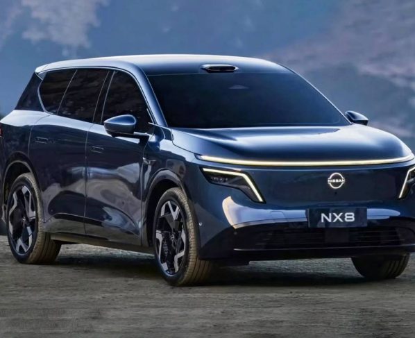 Nissan NX8
