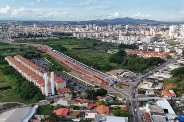 Suzano comemora 77 anos com festa de inauguração do novo trecho da avenida Senador Roberto Simonsen