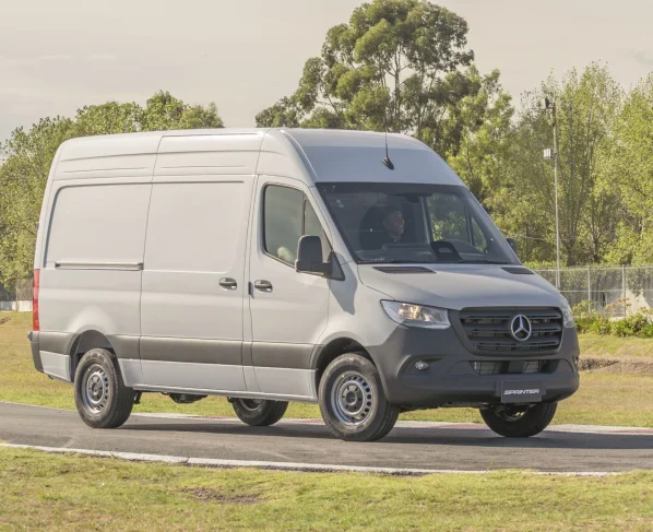 mercedes benz sprinter automatica lado