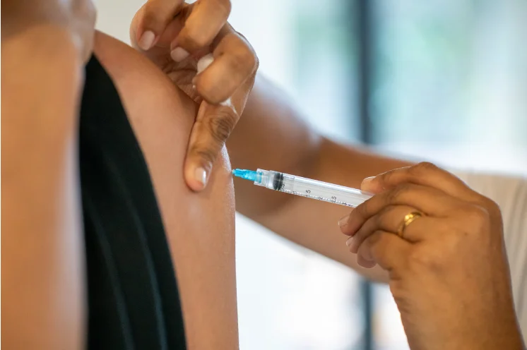 Campanha de Multivacinação começa nos 645 municípios de SP e amplia vacinação contra o sarampo; veja os imunizantes disponíveis