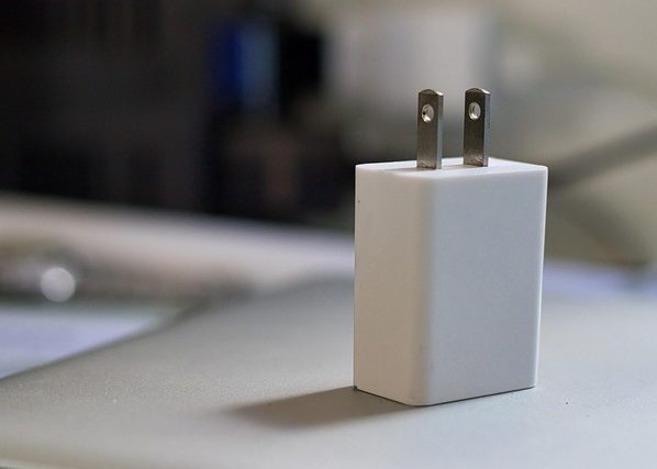 Como identificar um carregador original
