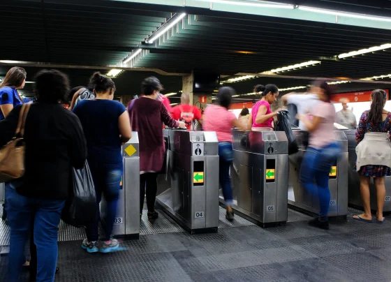 Metrô tem reforço operacional para o jogo do Brasil