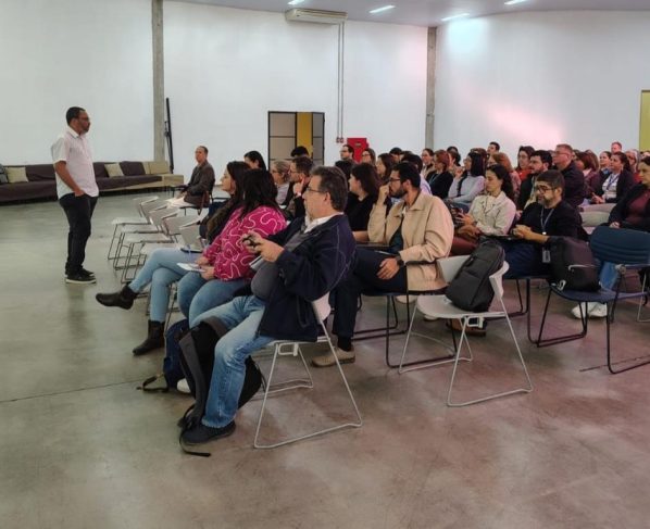 Profissionais de Saúde do Vale do Paraíba participam de qualificação em Taubaté para implementação de insulina no SUS
