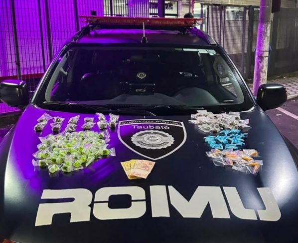 Ronda ostensiva da Guarda Civil prende homem por tráfico durante patrulhamento próximo a PEV