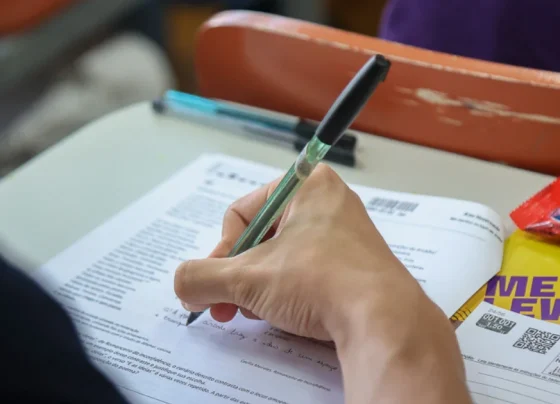 Vestibulandos da rede estadual podem aproveitar as férias para fazer simulados no Prepara SP