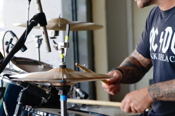 ‘Rock no Parque’ reúne bandas com repertório autoral e tributos a clássicos do gênero