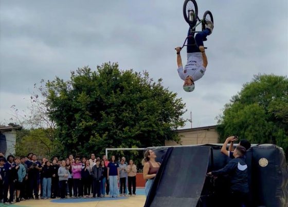 Caravana Esportiva leva o BMX para alunos de escola municipal na Vila São José