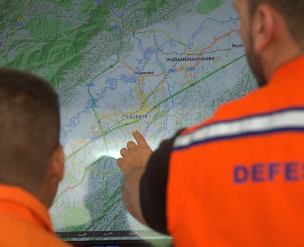 Defesa Civil de Taubaté alerta para previsão de chuva e ventos fortes