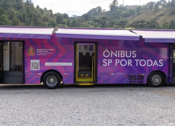 Ônibus itinerante com serviços para mulheres estará no Guarujá neste sábado (8)