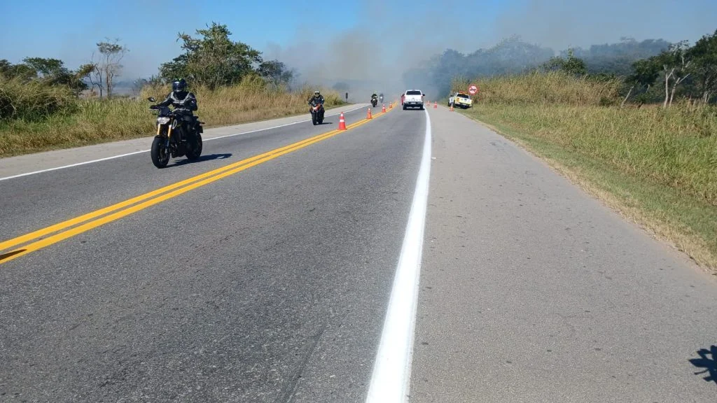 Queimadas nas rodovias: saiba o que fazer ao encontrar sinais de incêndio