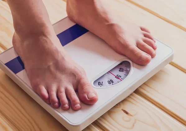 Veja como a combinação de gordura abdominal e falta de vitamina D pode aumentar risco de morte após os 50 anos